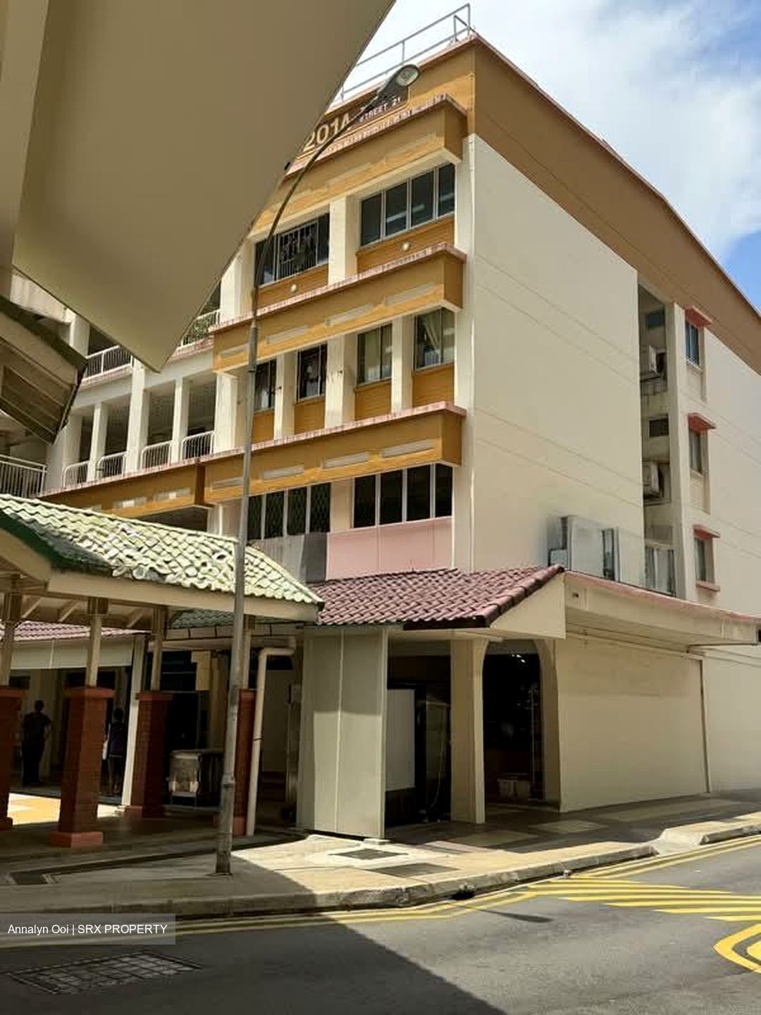 Tampines Street 21 (D18), Shop House #554243441